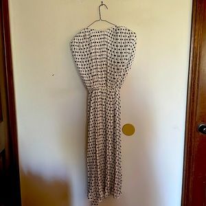 Pretty little thing white polka dot pleated sleeveless mid dress size 8 -UK size